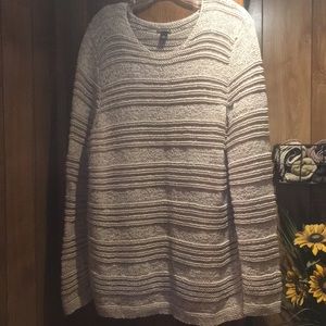 Dana Buchanan sweater size xl smoke free